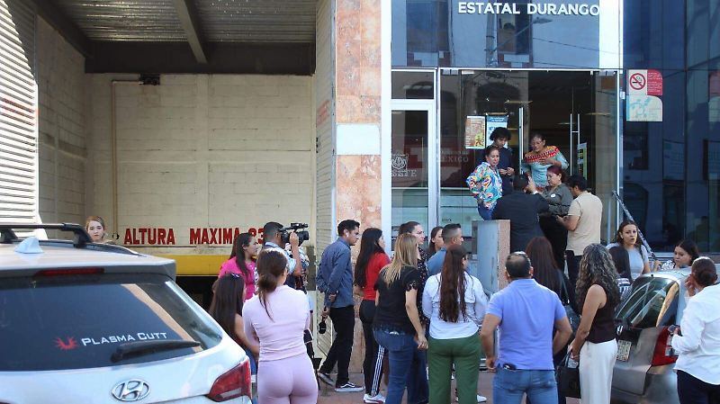 Padres exigen detener el cierre de guardería del ISSSTE en Durango